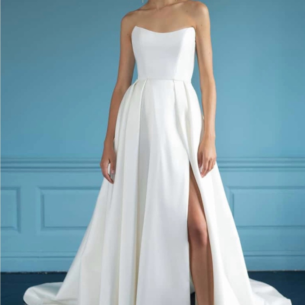 Strapless White A-Line Evening Dress with Front Slit